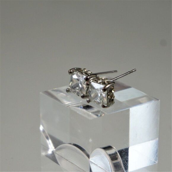 Vintage Cubic Zirconia Stud Earrings 7 mm Square Princess Cut Clear Unisex - Picture 4 of 5